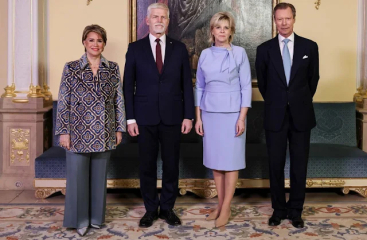 Royal Style: Tea and Tiaras - no stylish woman left behind!