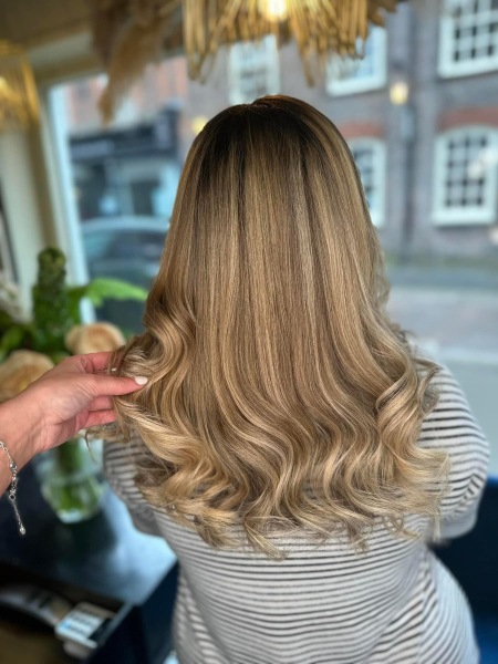 Hairdressers - AIBU to be unhappy with my £170 balayage?