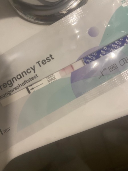 Positive pregnancy test or evaporation line?