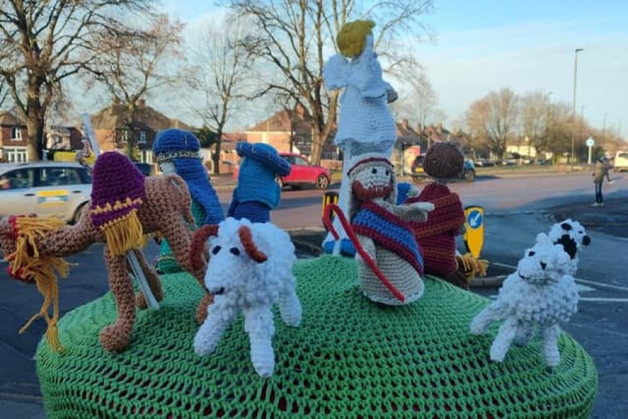 What's worse than postbox toppers? Seasonal postbox toppers when it isn't that season