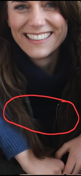 Kate's photo appears "manipulated"?