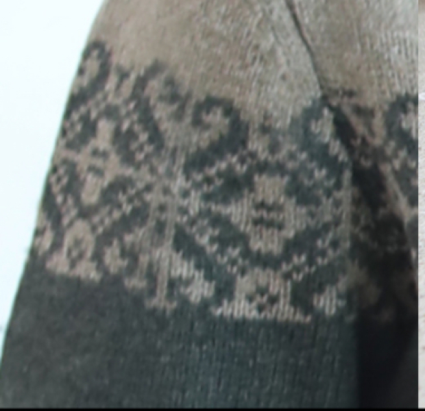 Kate's photo appears "manipulated"?
