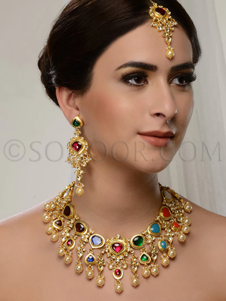 Please help me buy some jewellery pieces