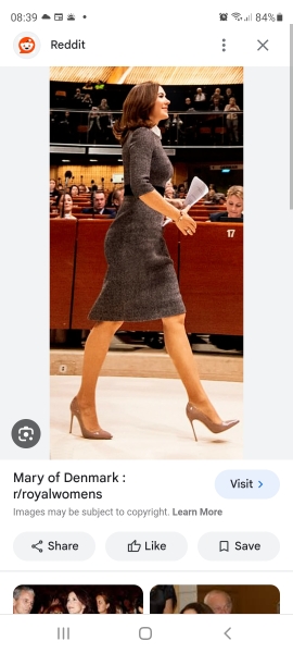 Who still wears heels?