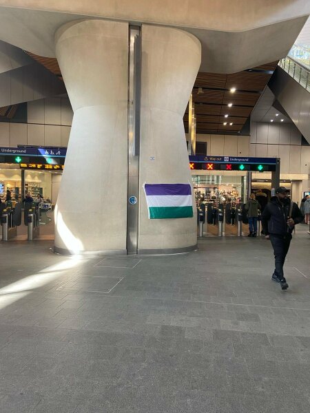 London Bridge railway station political gender flags - how to complain