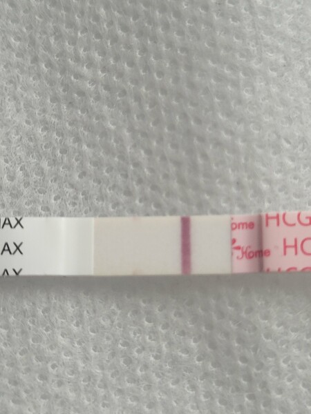 BFP or Evap on easy @ home 8DPO BFP slightly lighter next moeninf