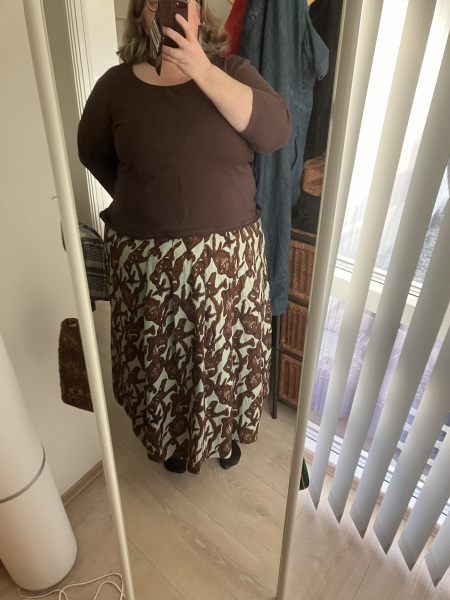 Toasties debating another sale 😬and waiting impatiently for all the new things