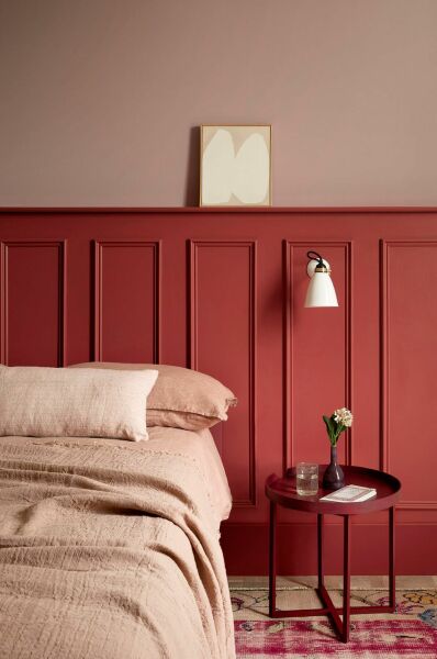 Dd wants a red bedroom.