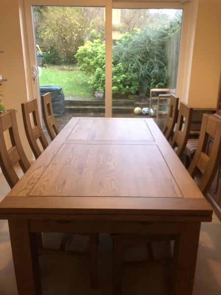 Contemporary Oak Dinning Table - extendable