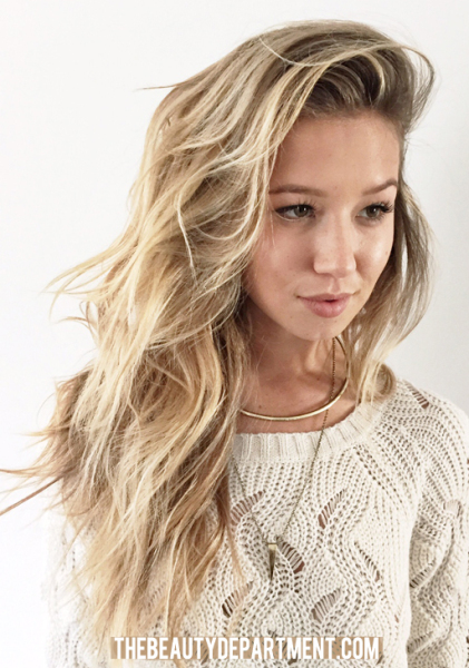 How can I make my hair like this?