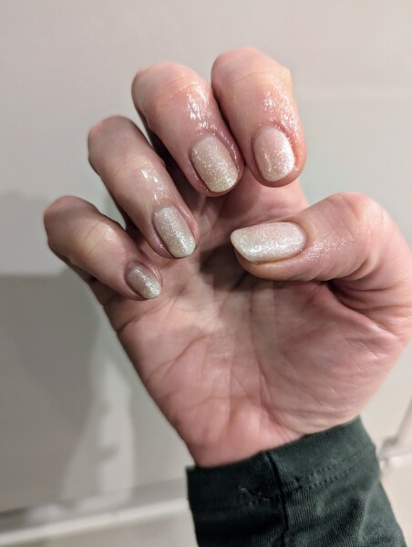 Gel nails at home...