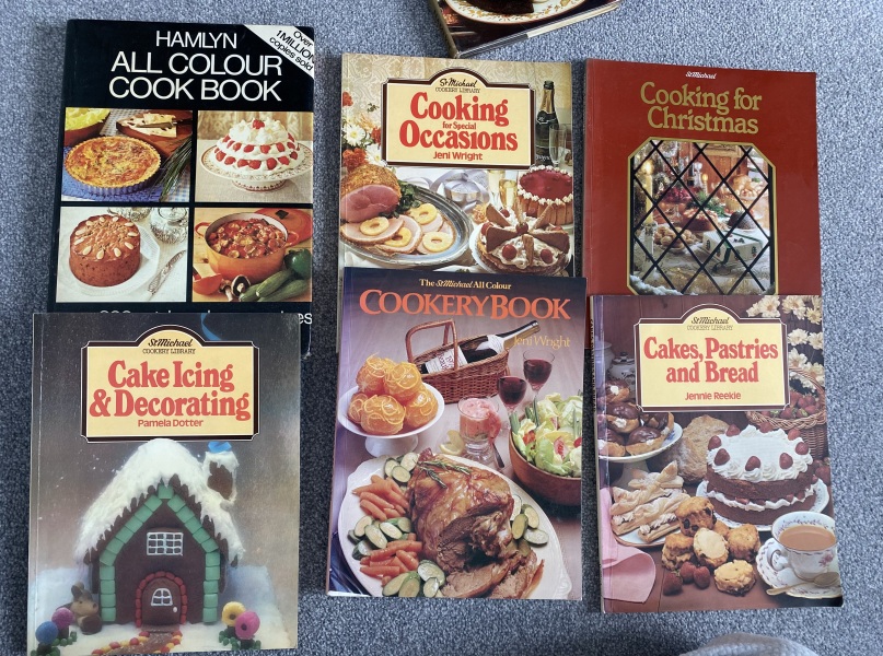 Old seventies menu,when melons were gondolas