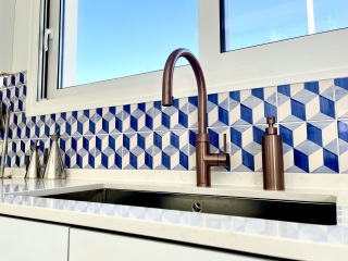 If you have a white kitchen, can you tell me what counter surface you have