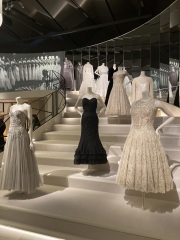 Royal Style: Tea and Tiaras - no stylish woman left behind!