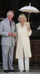 Royal Style: with hope, our threads continue