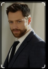 Who your celebrity crush????