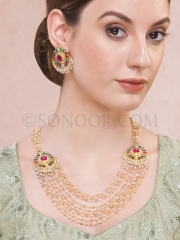 Please help me buy some jewellery pieces