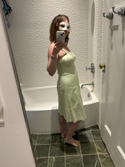 What to wear to a wedding?