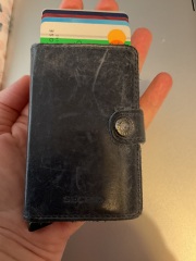 People who don’t carry their bank cards with them