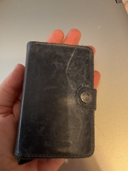 People who don’t carry their bank cards with them