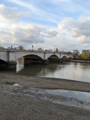 Come and tell me your dull and unexciting news 29: Calmly through the day