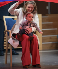 Royal Style: Tea and Tiaras - no stylish woman left behind!