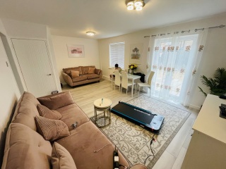 How would you lay this room out ?