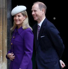 Royal Style: with hope, our threads continue