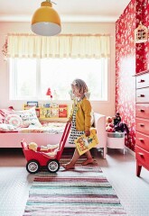 Dd wants a red bedroom.