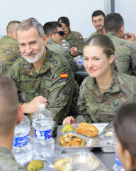 Royal Style: Tea and Tiaras - no stylish woman left behind!