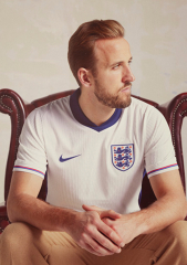 Woke change to England flag.