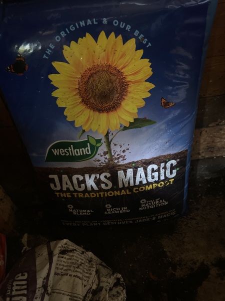 Another soil/compost one - recommendations please