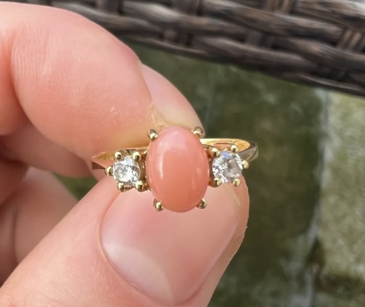 AIBU to buy the necklace?