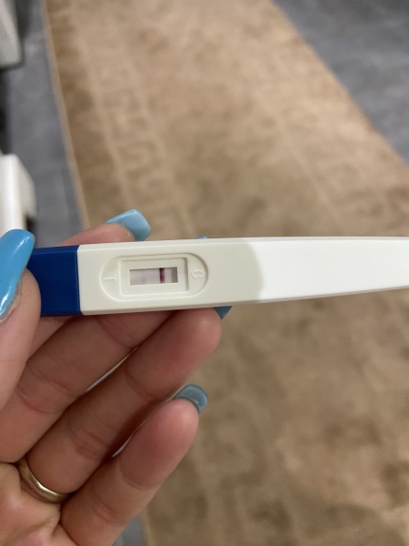 Positive pregnancy test or evaporation line?