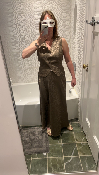 What to wear to a wedding?