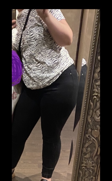 Lifting with Caroline Girvan 2024: What's not to love?!