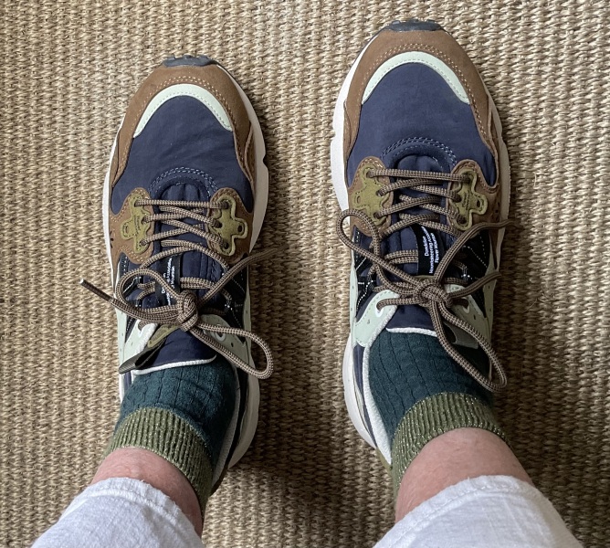 Toasties debating another sale 😬and waiting impatiently for all the new things