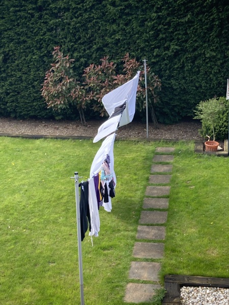 How do you hang your washing on the line?