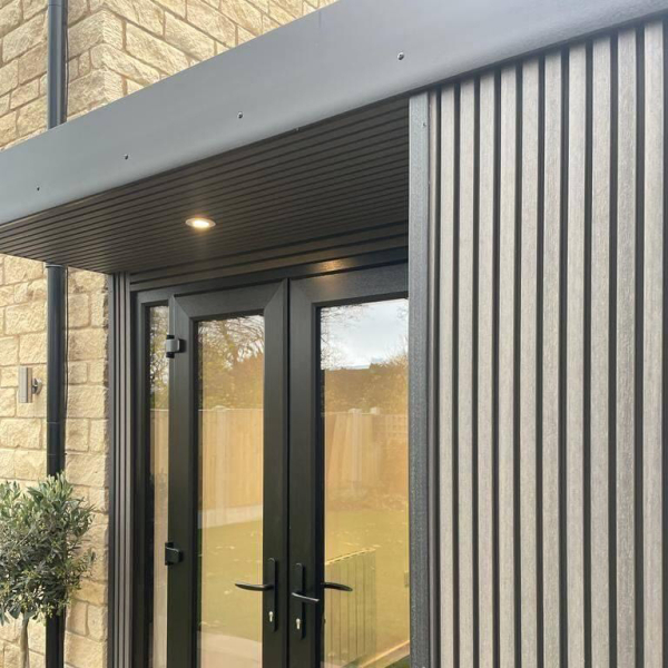 Orangery detached from home?