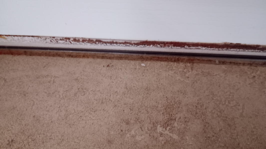 What should I do about this minging bit of my kitchen?
