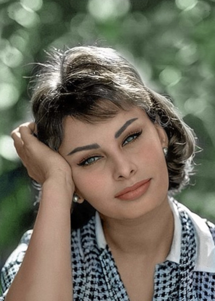 MAFSAUS Thread 5: Delusions, Gaslighting, Icky Dickie, The Lobsters, Byron Bust Ups, Revelations, Secrets, Smacked arses, flirty hairdressers, drama queens, tantrums, nipples and a partridge in a pear tree….. (NO SPOILERS)