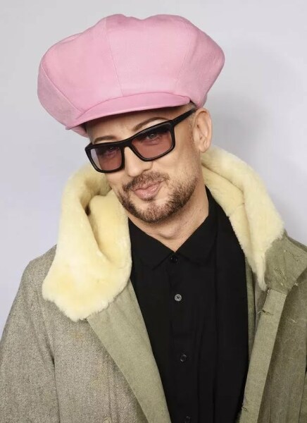 Male celebrity in London today in a pink beret