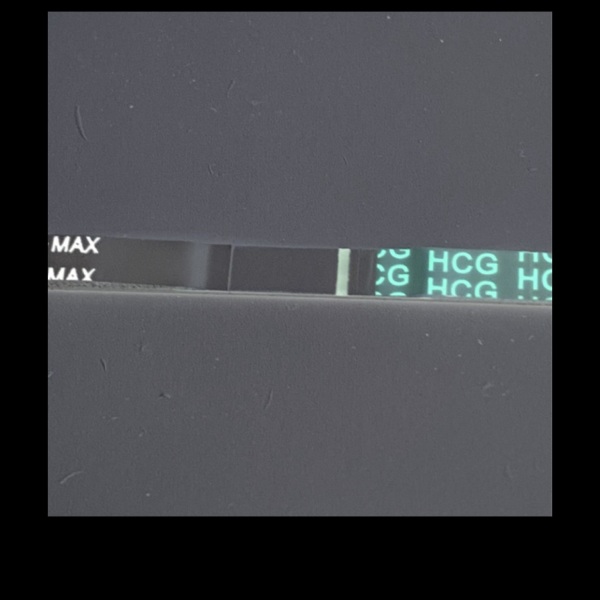 Line eyes? Or vvvvv faint line