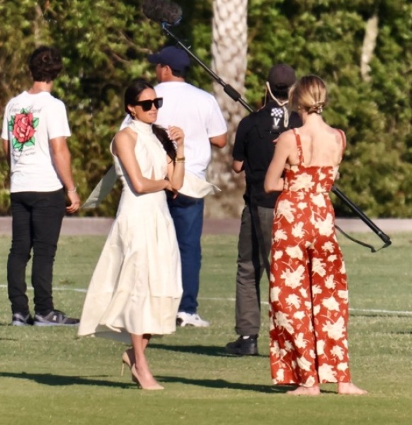 Meghan, Duchess of Sussex, spotted out and about, part 4