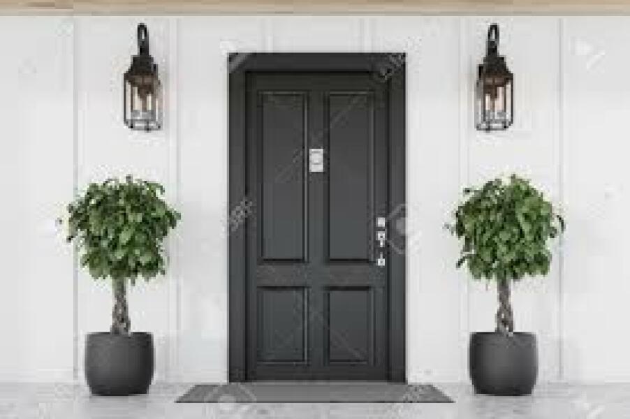 What colour would you paint this front door?