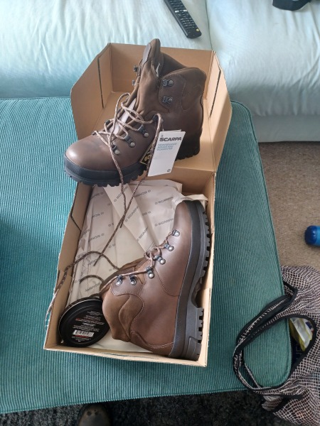 Come chat hiking with me!