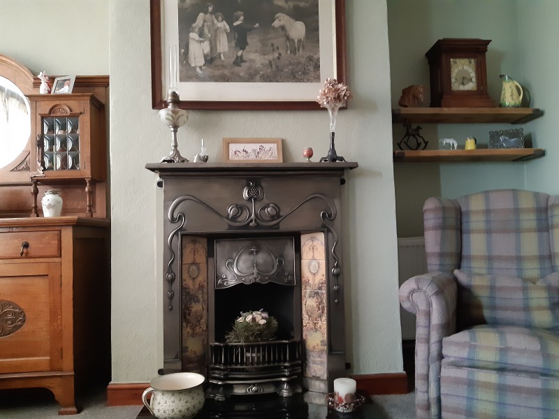 To ask for a pic of your living room?