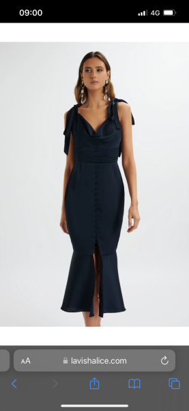 Dress me for the races please!