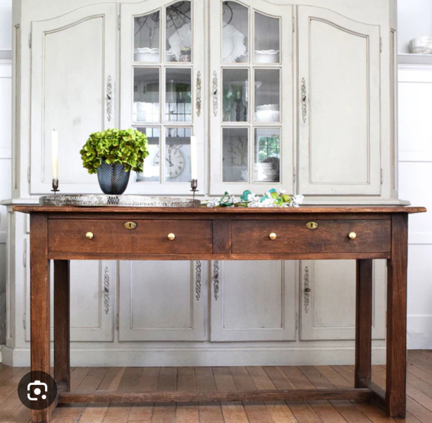 (Feel silly asking) but what do you keep in your hall?