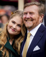 Royal Style: with hope, our threads continue